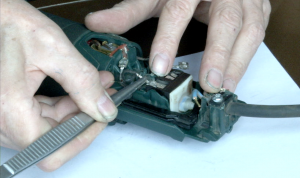 УШМ Metabo WEV 15 - 125  Quick. Ремонт сетевой кнопки