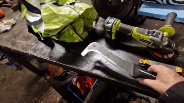 Länässä.. KÖ..🐷👈🙄