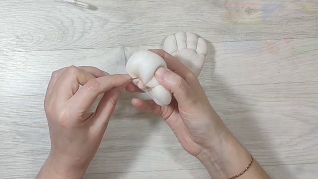 Ёж из шишек и капроновых колготок. Поделка из природных материалов. Поделки из шишек.Своими руками смотреть онлайн