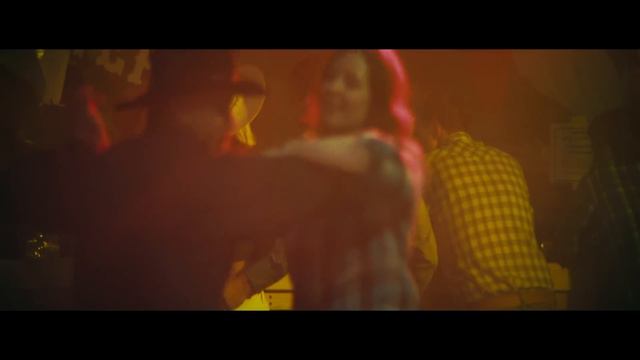 Kings Of Leon - Beautiful War смотреть онлайн