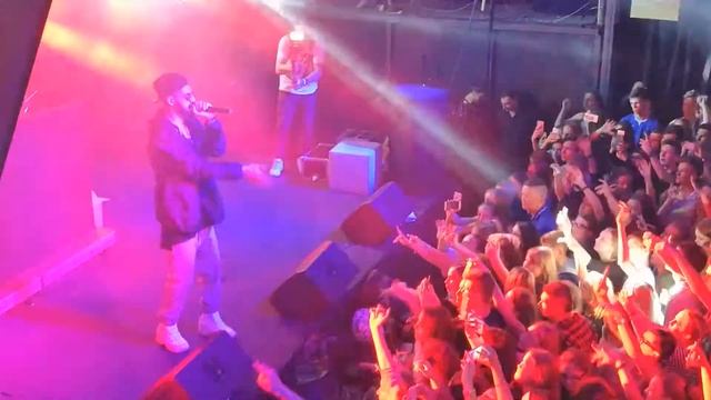 13 MiyaGi & Эндшпиль- ... (Vilnius-Loftas) смотреть онлайн