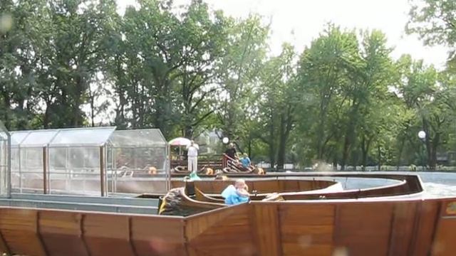 Экстремал на водной горке Парк Горького The extremal child смотреть онлайн