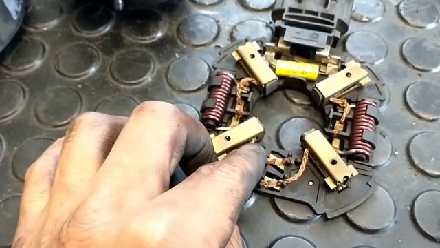 Como reparar un ventilador de radiador FORD ESCAPE 2004-2011 смотреть онлайн