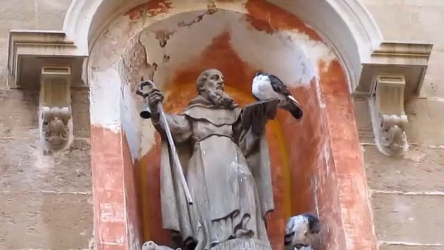 Что невозможно не купить на Майорке? Бренд Майорки. Главная покупка на Майорке. Что купить в Пальме смотреть онлайн