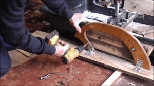 канал Саша Торопов На корыто установил дополнительно лыжи