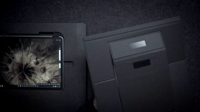 Turn your iPad into a Portable PEN DISPLAY! - The ASTROPAD Darkboard Stand смотреть онлайн