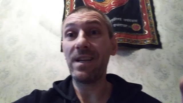 На улице побеждает человек, а не единоборство. Спор о превосходстве единоборств - глупость. смотреть онлайн