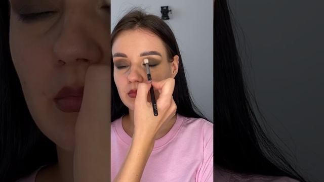 Макияж НЕ на каждый день| вечерний красивый макияж с акцентом на глаза смотреть онлайн