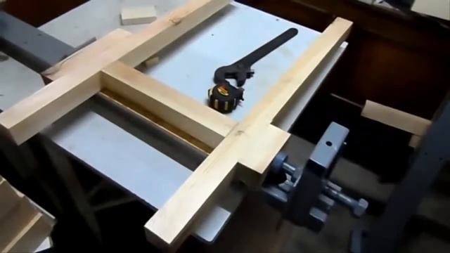 Как изготовить три вида деревянных стола своими руками мастер класс от Дачного столяра смотреть онлайн