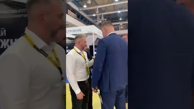 Бизнес по-русски. Как сделать деньги на тумаках или чем точно запомнится выставка франшиз смотреть онлайн