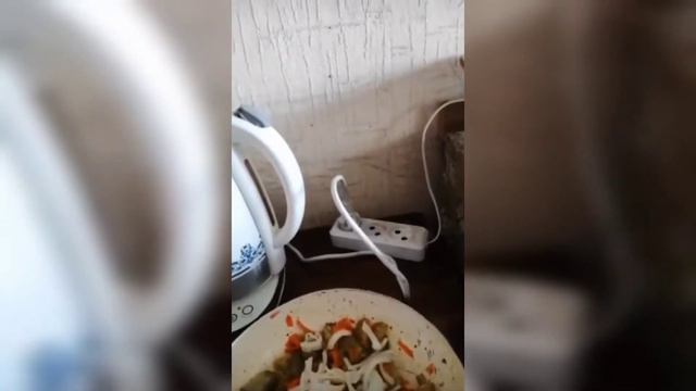 Безумный Паша медитирует./У Иришки ЧИКИ-ПИКИ завёлся любовник/ Саня Бык зажрался/ Олег Монгол чинит смотреть онлайн
