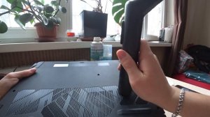 КАК ПОЧИСТИТЬ НОУТБУК от пыли без разборки! Рабочий способ!