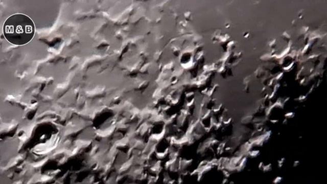 Going as Close as I can to our Moon - 4K смотреть онлайн