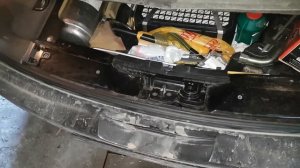 Доводчик задней двери туарег