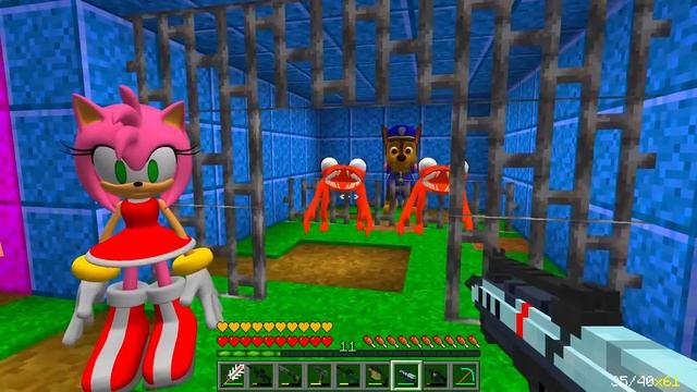 ЗОМБАК НАШЁЛ КРУГЛЫЕ ЯМЫ В МАЙНКРАФТ смотреть онлайн