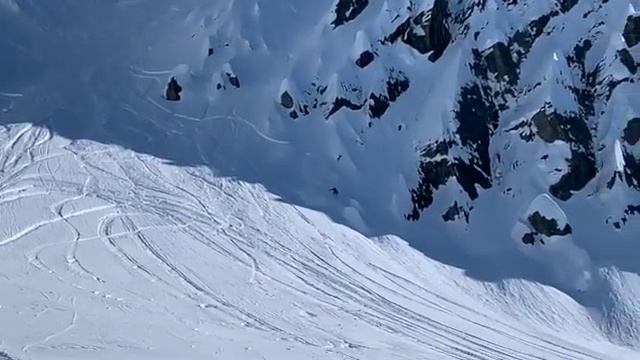 Another epic line in the books. Snowboarding Python Peak, Thompson pass, Valdez AK. смотреть онлайн
