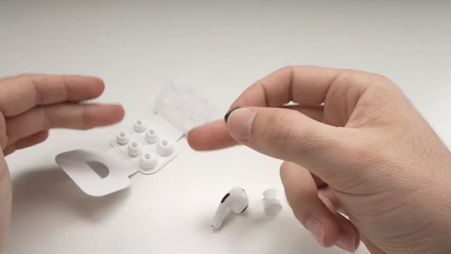 AirPods Pro 2 : How To Remove and Replace Ear Tips смотреть онлайн
