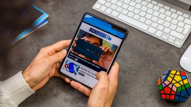 Samsung Galaxy Fold уже установил рекорд по продажам смотреть онлайн