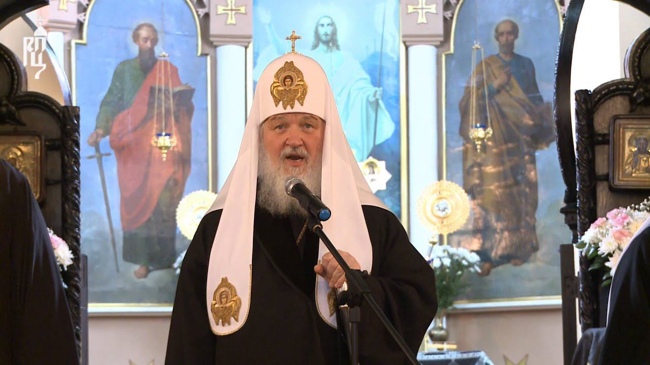 Патриарх Кирилл посетил Павловский собор Гатчинской епархии смотреть онлайн