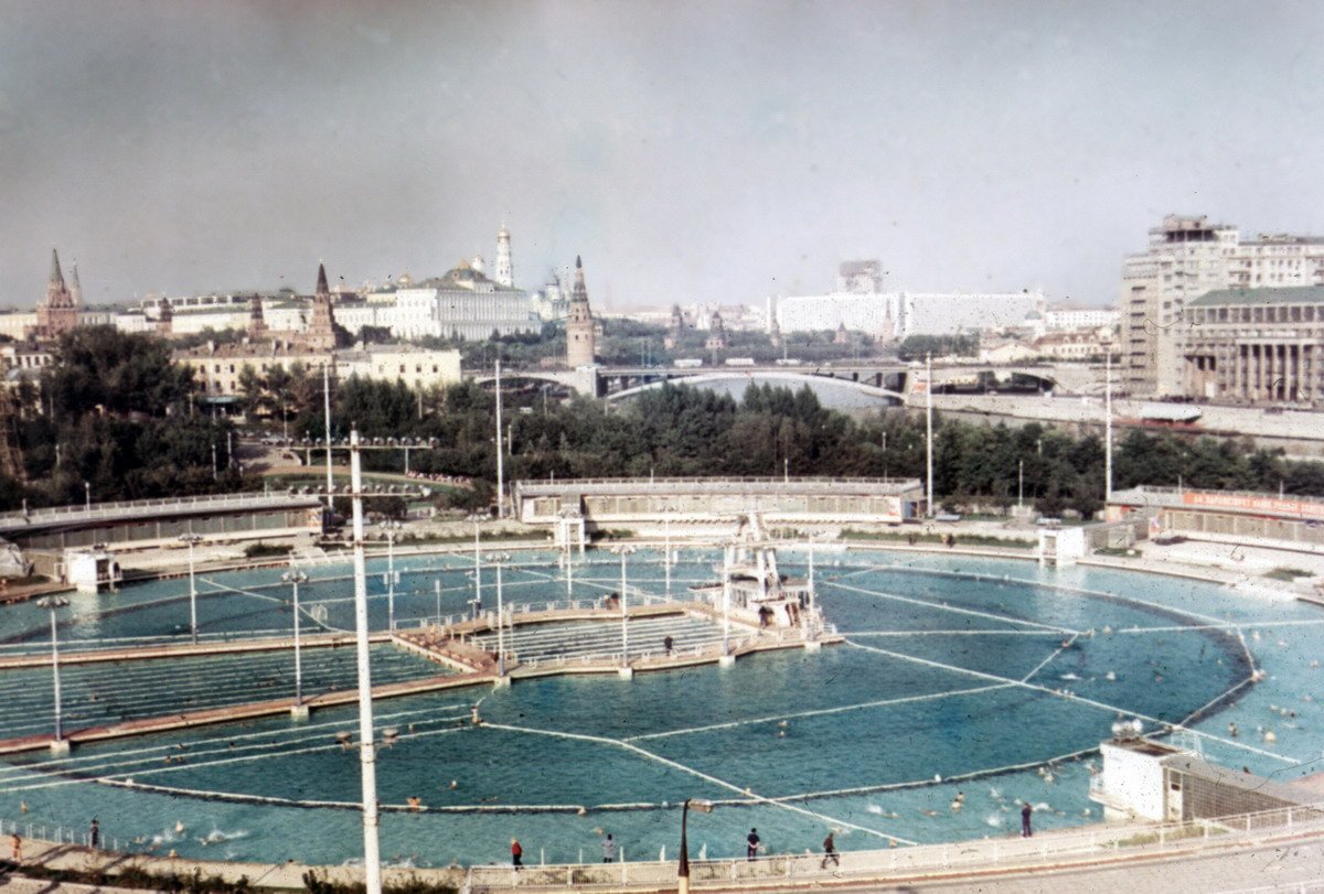Я ЗНАЮ ЭТО: Малоизвестные факты о Москве. МОСКОВСКОЕ МОРЕ ОТ ХРУЩЕВА смотреть онлайн