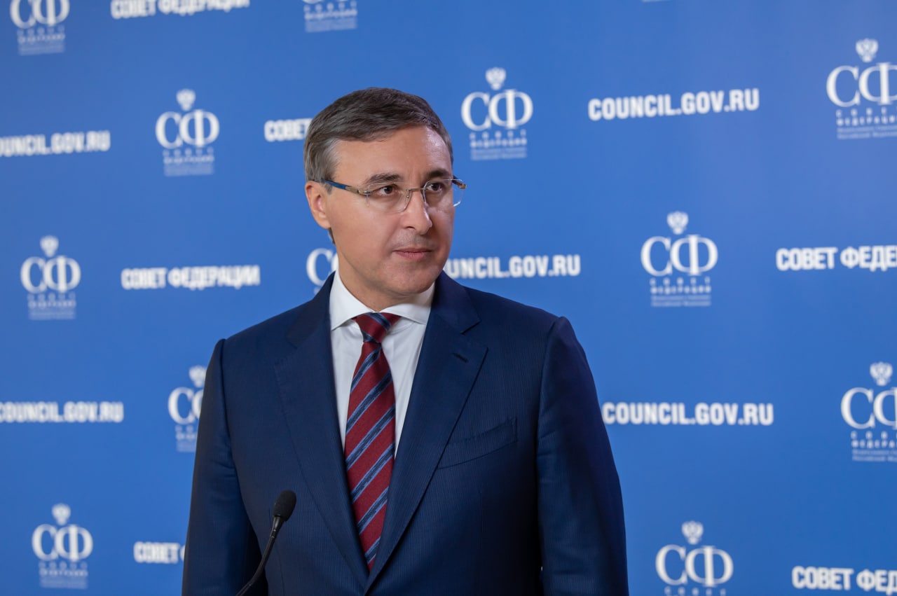 Выступление Валерия Фалькова на «правительственном часе» в Совете Федерации смотреть онлайн