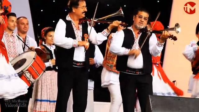 Ansamblul Folcloric Bihorul din Oradea смотреть онлайн