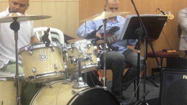 BIG BAND-SOMENTE OLHAR A TÍ