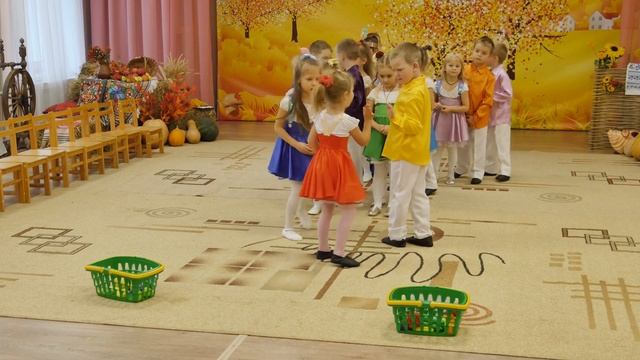 Осенний утренник у Знайки Садик Дивосвит 03,11,21 смотреть онлайн