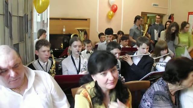 Школьные годы-Духовой оркестр ДМШ им Л Н Власенко. смотреть онлайн
