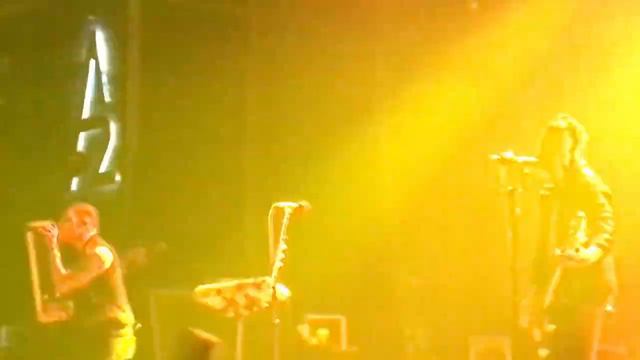 Shinedown - Bully [Live St.Petersburg Russia 03.12.2018] смотреть онлайн