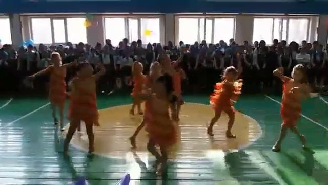 Латина в шк Ломоносова весь состав девочек смотреть онлайн