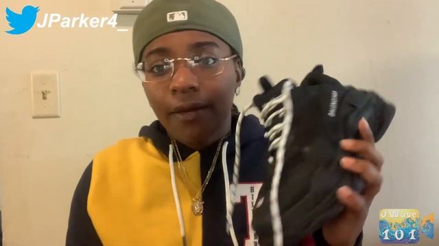 Balenciaga Triple s Black Review & On Feet смотреть онлайн