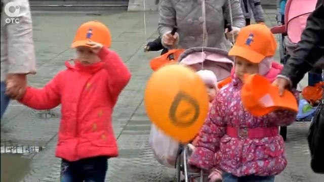 «Новосибирскэнергосбыт» организовал экскурсию в зоопарк для родителей и детей из материнских приюто