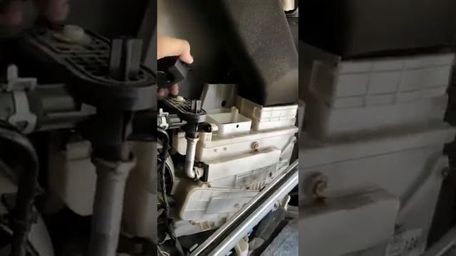 Toyota Alphard печка заднего салона