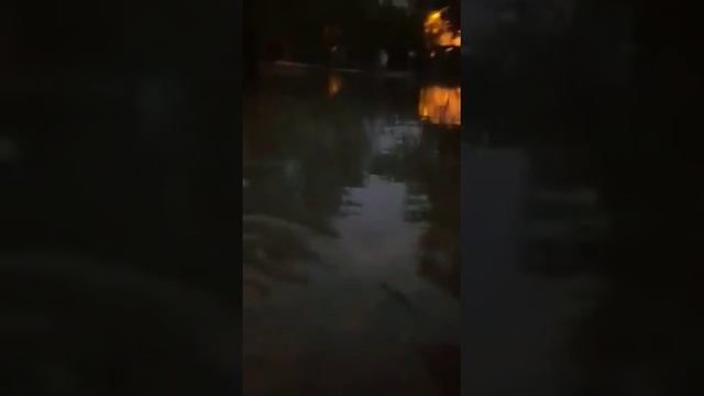 Лене море по-колено,ну а Ромка в сапогах! смотреть онлайн