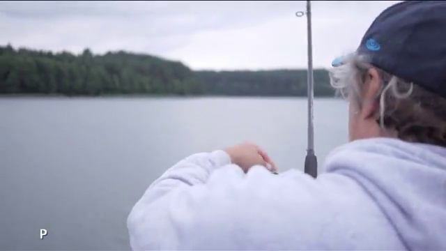 рибалка ц "Method Feeder" на озере смотреть онлайн