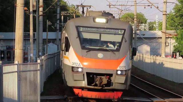 Электропоезд ЭП2Д-0070 ЦППК платформа Переделкино 27.06.2020 смотреть онлайн