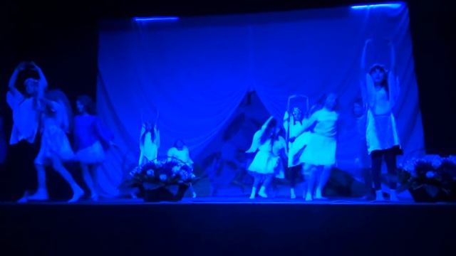 Танец Ангелочков!!)) смотреть онлайн