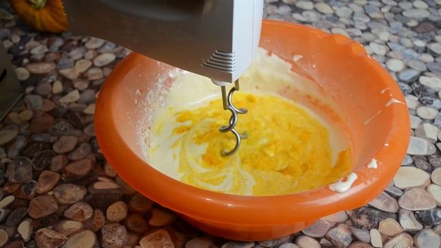 ПИРОГ С ТЫКВОЙ И ЯБЛОКАМИ. Как приготовить вкусный тыквенный пирог? ПРОСТОЙ РЕЦЕПТ. смотреть онлайн