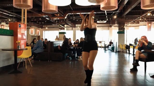 [KPOP IN PUBLIC] 'LILI's FILM [The Movie]' | dance cover by ZOZO from 'SONDER | RUSSIA смотреть онлайн