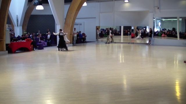 D класс Юниоры 1 1/2 финала стандарт смотреть онлайн