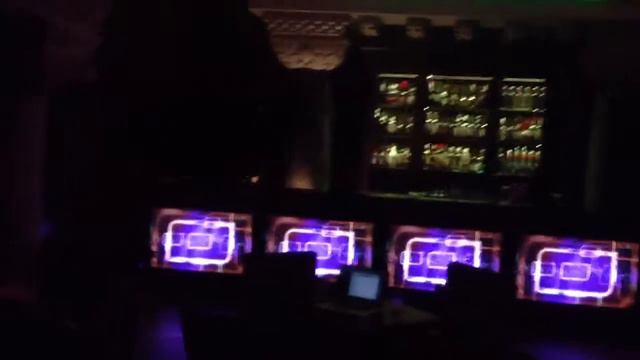 Стойка в ресторане смотреть онлайн