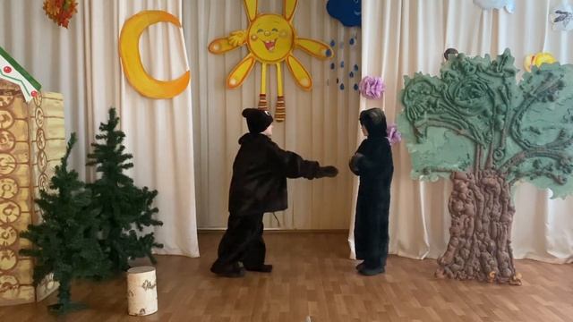 Ненецкая сказка «Человек и собака». МБОУ СОШ № 3 г.Озёры, 3 класс «А». #РДШ #СпектакльДляМамы22