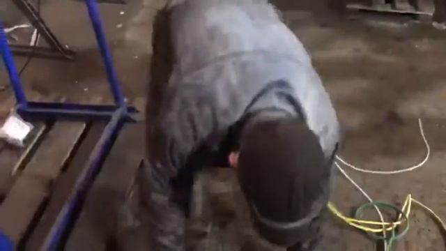 ООО «НовоТех» - разделка нефтепогружного кабеля на станке ШКРС -09М «ШРЭК» смотреть онлайн