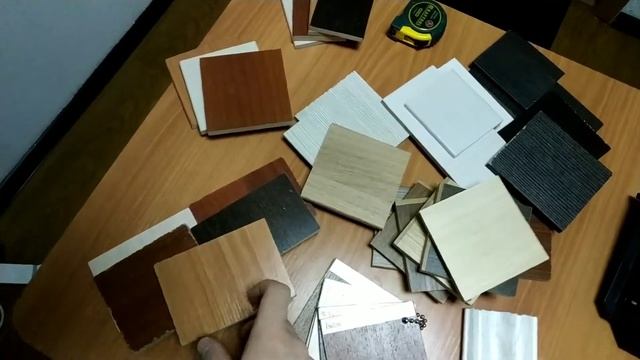 Образцы покрытий дверей при замере