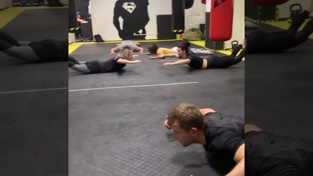 ОФП в тренировочном процессе ММА такая же необходимость как и отработка техники смотреть онлайн