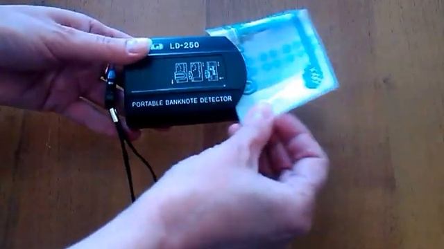 Детектор банкнот LD-250 смотреть онлайн