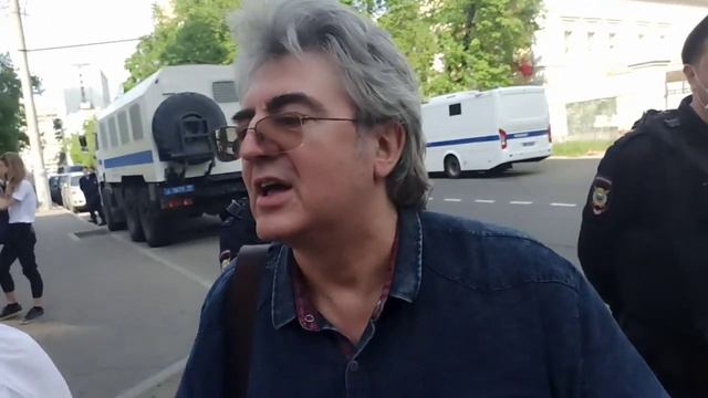 Адвокаты сразу из зала суда об условном сроке #Платошкина смотреть онлайн