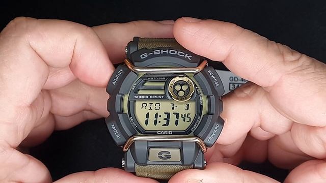 CASIO G-SHOCK GD-400-9 смотреть онлайн