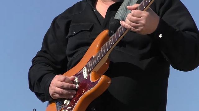 Одинокая Флейта и Сергей Коренчук Walking in the air Snowman без солнца смотреть онлайн